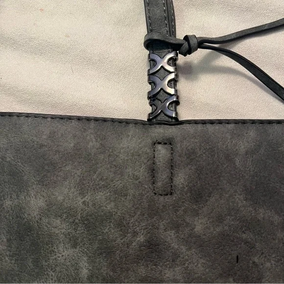 Women’s large hand bag/ tote. With medal X on the straps. - Picture 4 of 15